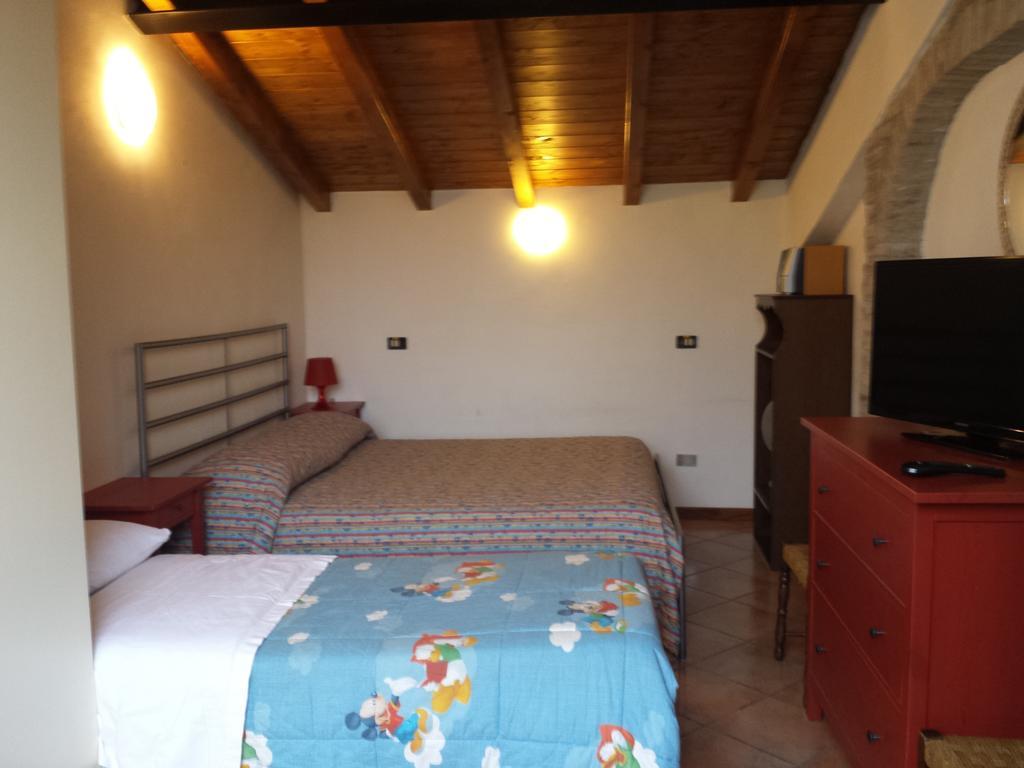 Via Toscana House Parma Habitación foto